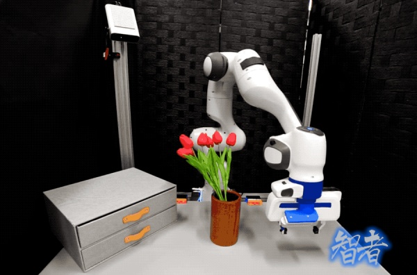 李飞飞2_副本.jpg 李飞飞2_副本.jpg